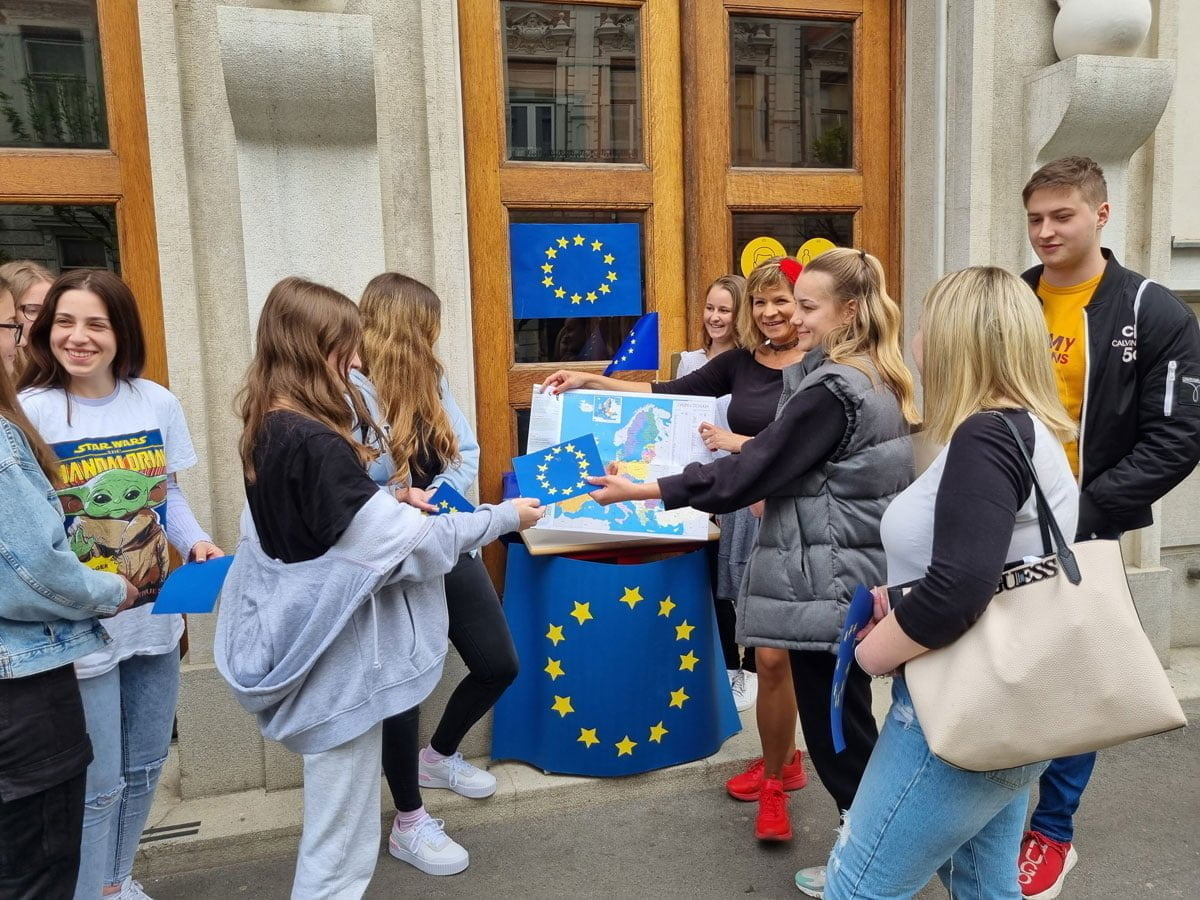 Dan Evrope - 9. maj - 20220509 142146 - Ekonomska šola Ljubljana