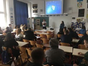 Obiskala nas je Teja Perjet - IMG 4145 - Ekonomska šola Ljubljana