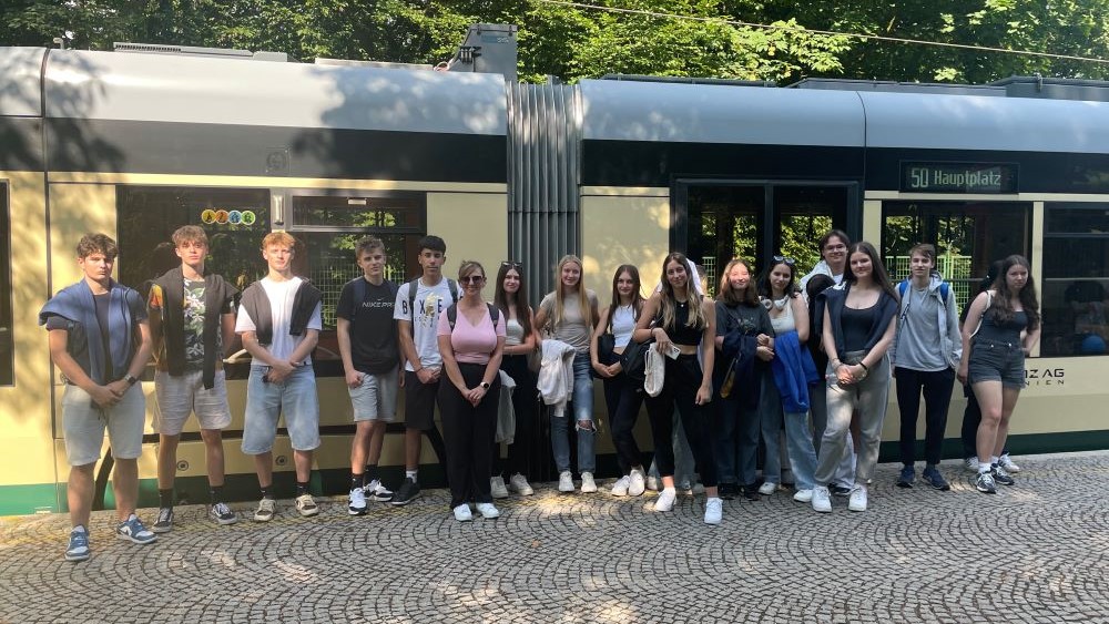 Strokovna ekskurzija v Linz - slika 20240607 145040 f280c075 naslovna - Ekonomska šola Ljubljana