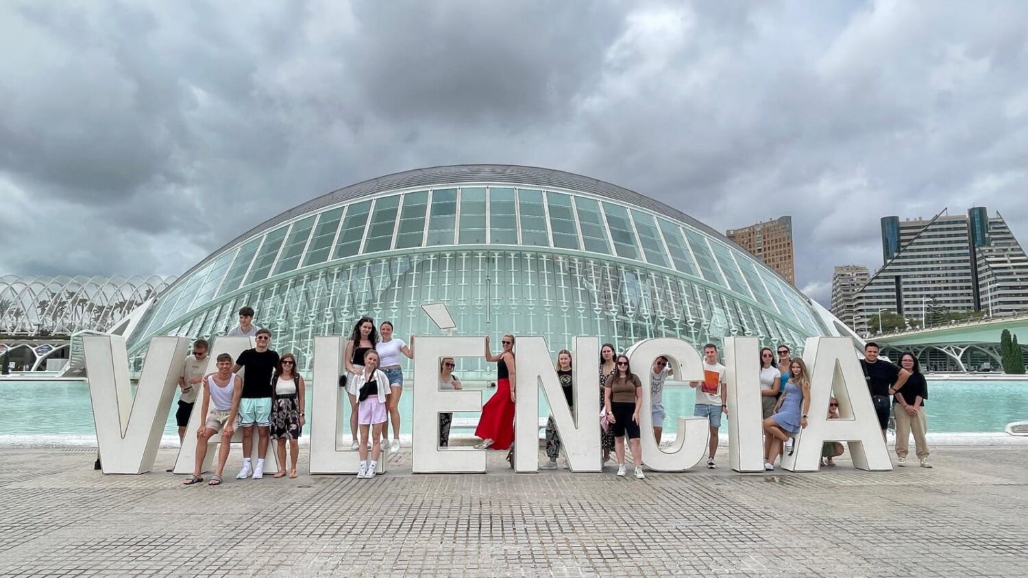 Erasmus+ »Mobilna Prešernova« v Valencii - valencia naslovna - Ekonomska šola Ljubljana