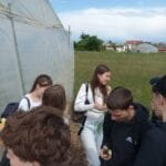 Obisk kmetije Dovč v okviru projekta Šolski ekovrtovi - Ekonomska šola Ljubljana Obisk kmetije Dovč v okviru projekta Šolski ekovrtovi - 1780304328664 - Ekonomska šola Ljubljana