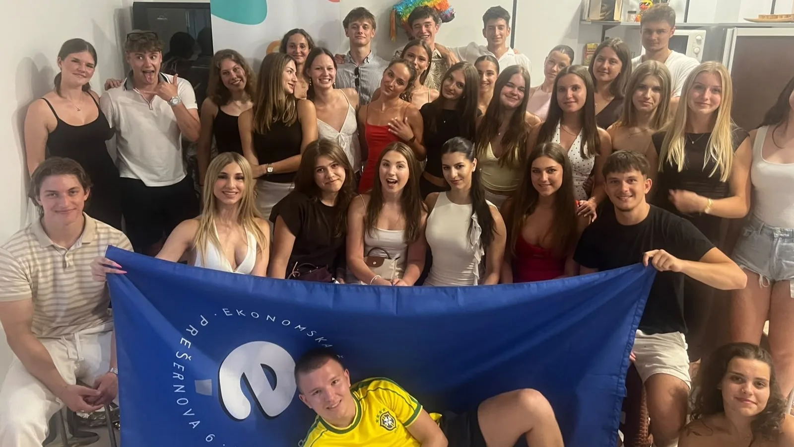 Erasmus+ »Mobilna Prešernova«: Valencia in Palermo - naslovna - Ekonomska šola Ljubljana